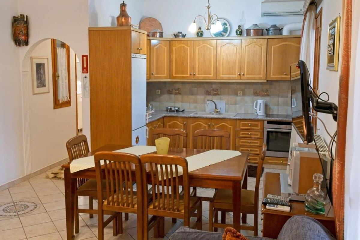 Apartment Forest Cosy House - Amazing View Langadia