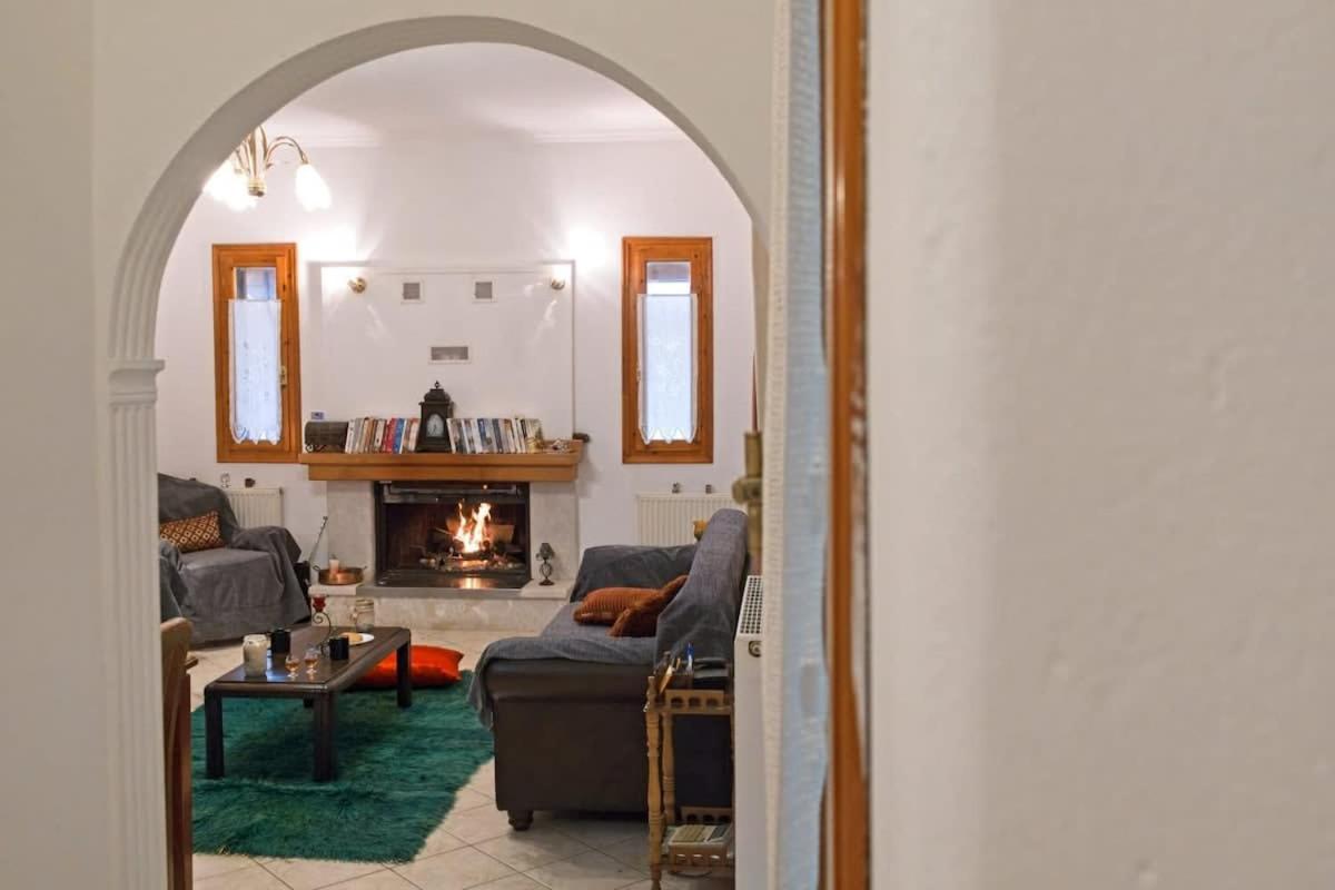 Forest Cosy House - Amazing View Langadia